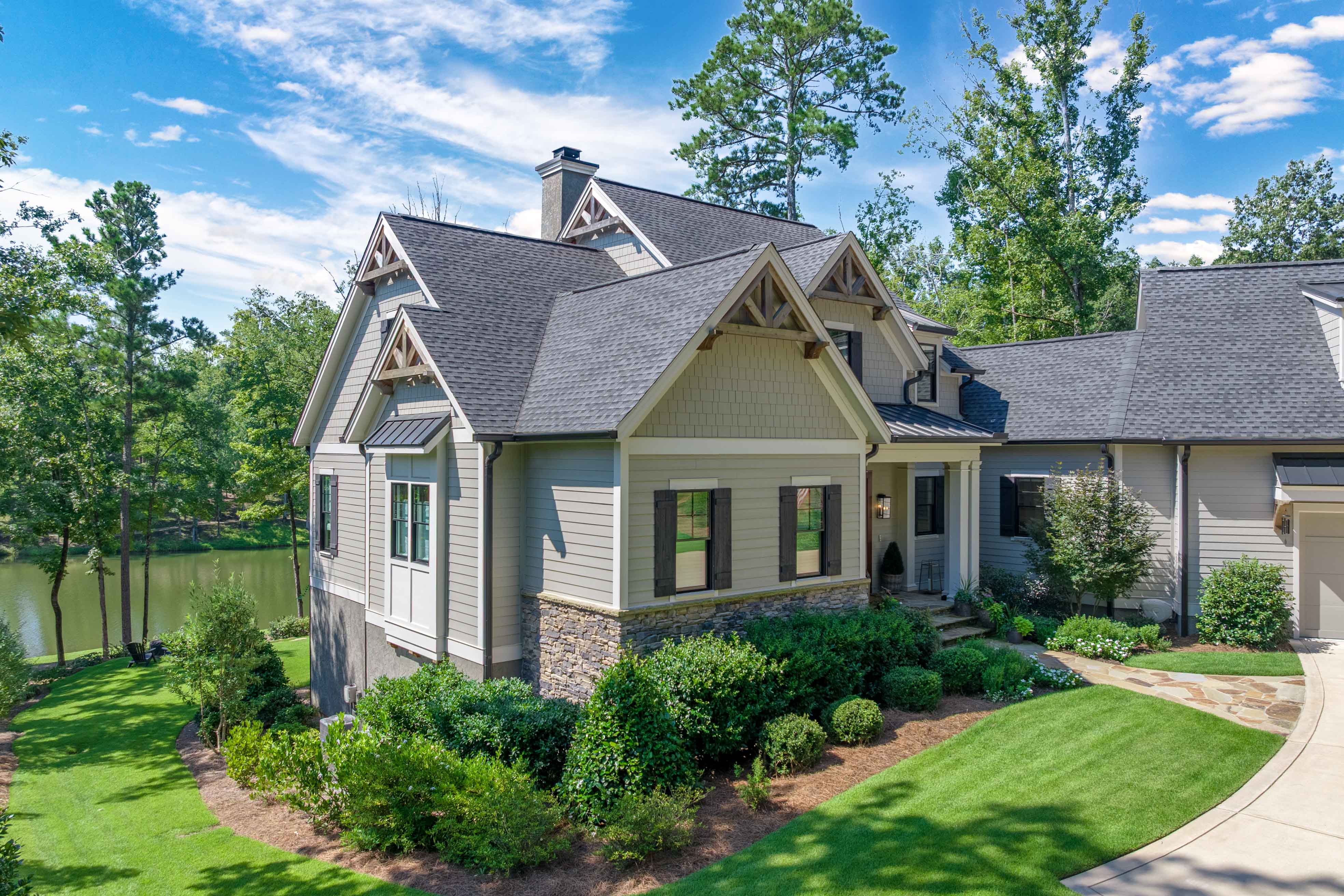 1041 Holt's Ferry image 54